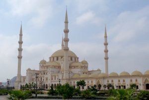 Fujairah Grand Mosque - Dubai Day Trips